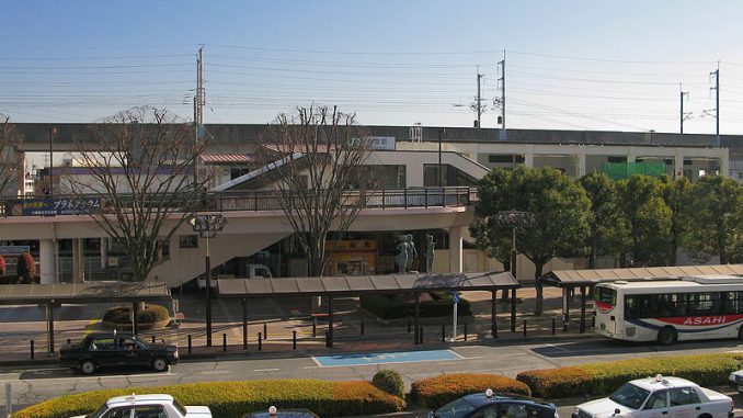 800px-Kuki_Station_West_Entrance_1
